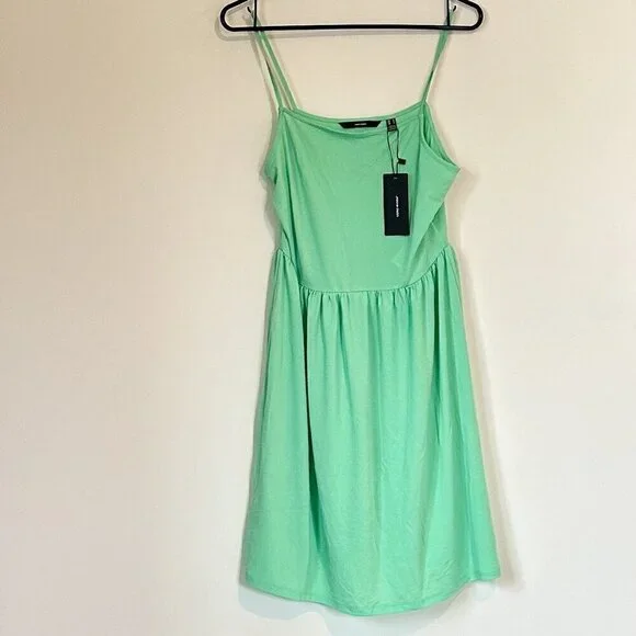 NWT Vero Moda Jade Green Ilane Camisole Dress - Size: Medium - Picture 2 of 8